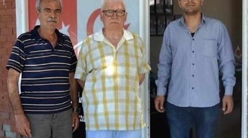 Ayvalık&rsquo;ta Gazi Ve Şeht Aileleri Vakıf &Ccedil;atısı Altında Toplandı