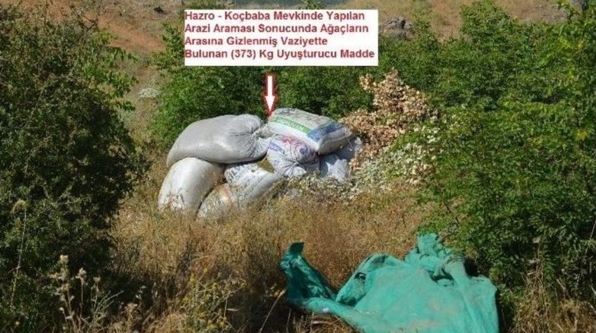 Hazro&rsquo;da 373 Kilogram Esrar Ele Ge&ccedil;irildi