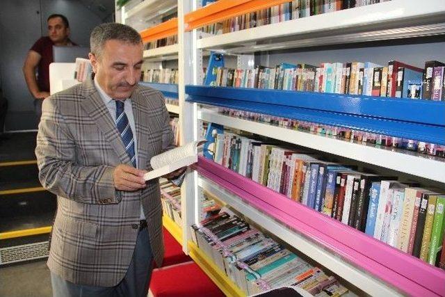 Gezici Kütüphane Elazığ’da Hizmete Başladı