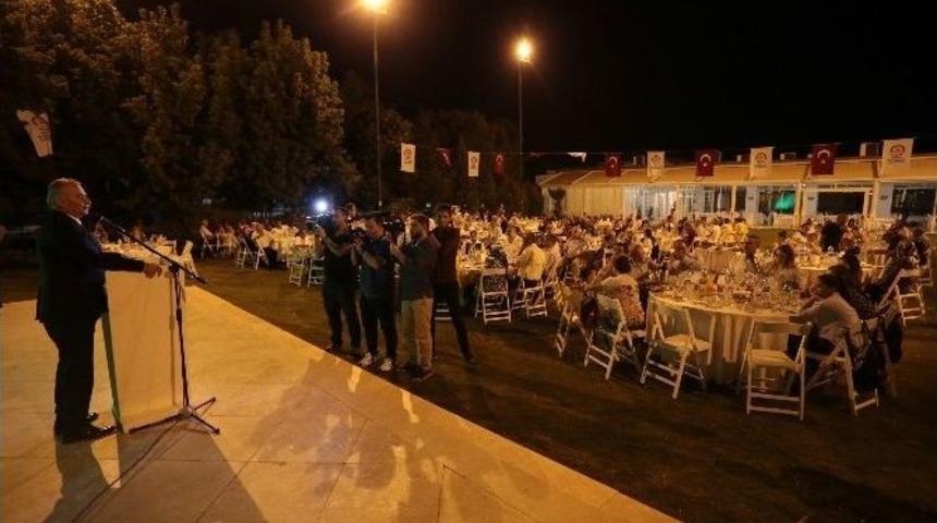 Başkan Zolan İftarda Muhtarları Ağırladı