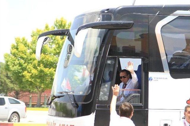 Otogarlarda Bayram Yoğunluğu Yaşanmaya Başlandı