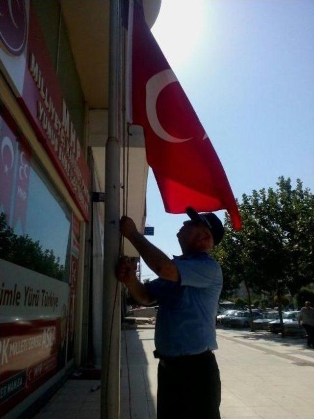 Manisa Büyükşehir, Bayrakları Yeniledi