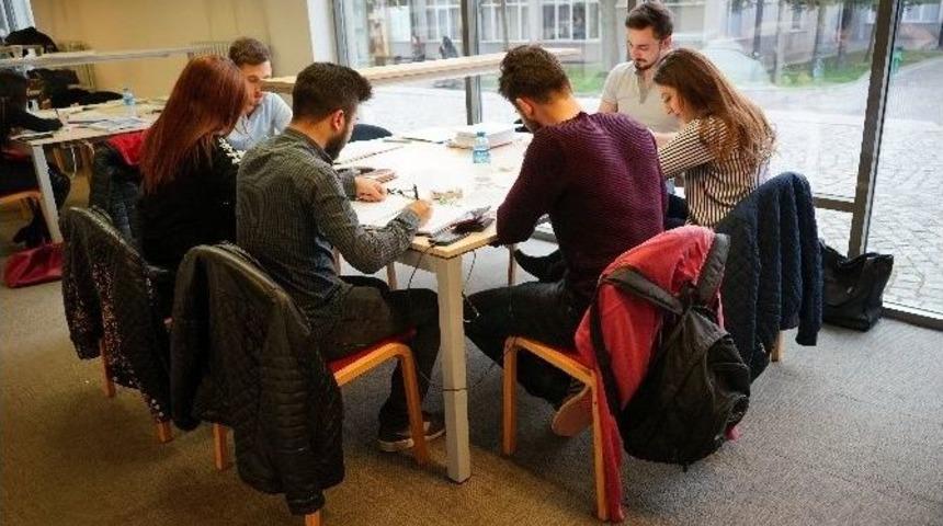 Be&uuml; Durmuş G&uuml;nay K&uuml;t&uuml;phanesi Basılı Yayın Sayısını Artırıyor