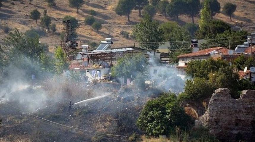 Bergama&rsquo;da Korkutan Yangın