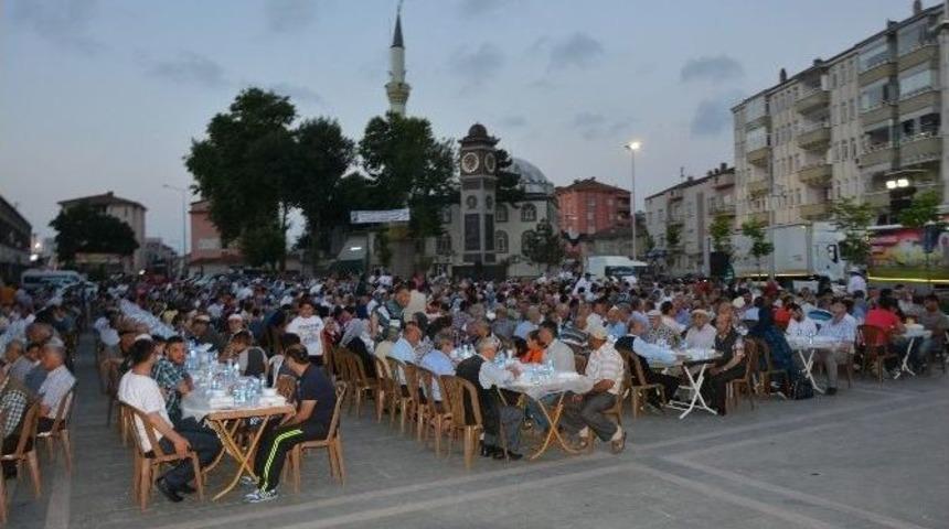 Bakan Kılı&ccedil;, İftarını Ala&ccedil;am&rsquo;da A&ccedil;tı