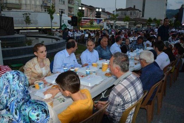 Bakan Kılıç, İftarını Alaçam’da Açtı