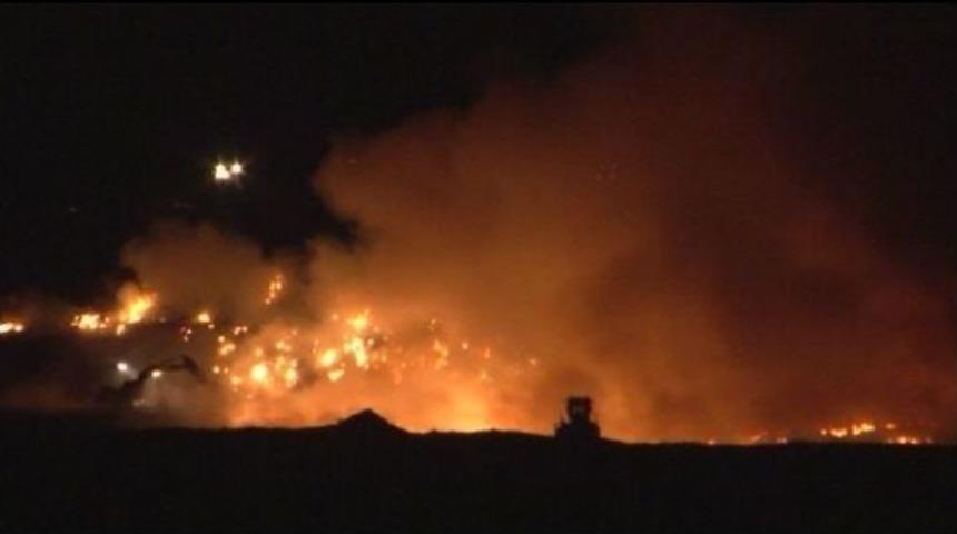 Harmandalı &Ccedil;&ouml;pl&uuml;ğ&uuml; Alev Alev Yanıyor