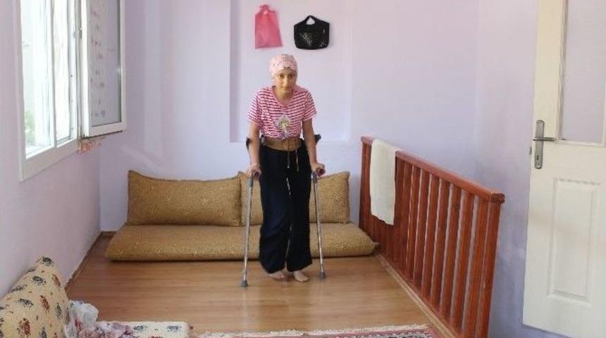 (&ouml;zel Haber) Tuğba, Protez Bacağına Kavuştu