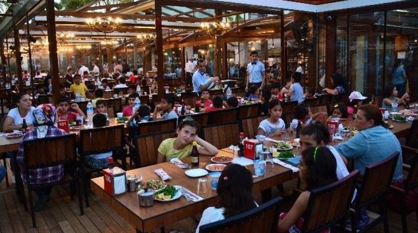 Aosb’den Anlamlı İftar