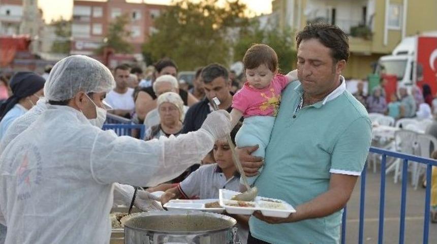 Muratpaşa Belediyesi&rsquo;nden Etiler&rsquo;de İftar