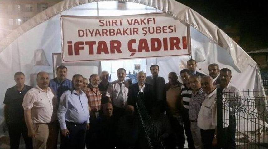 Siirt Vakfı Diyarbakır&rsquo;da İftar A&ccedil;tı