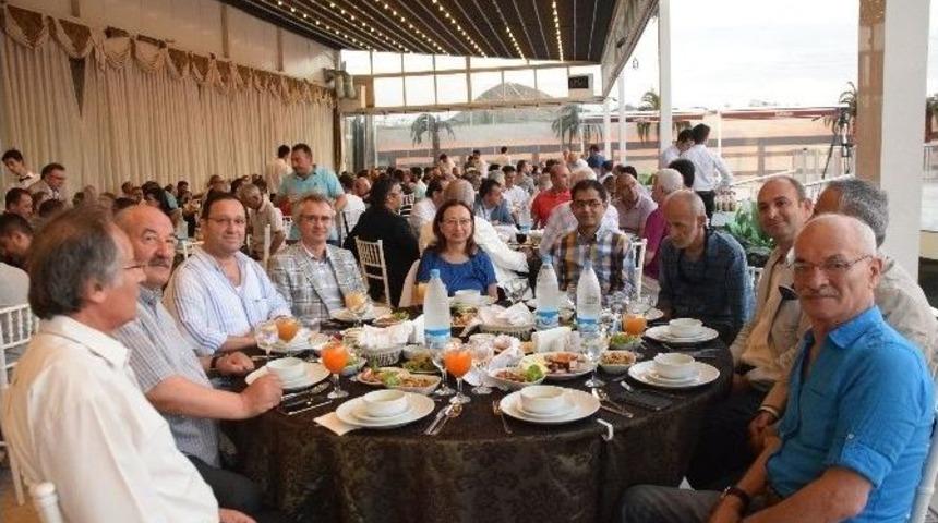 T&uuml;fad&rsquo;dan İftar Pgogramı