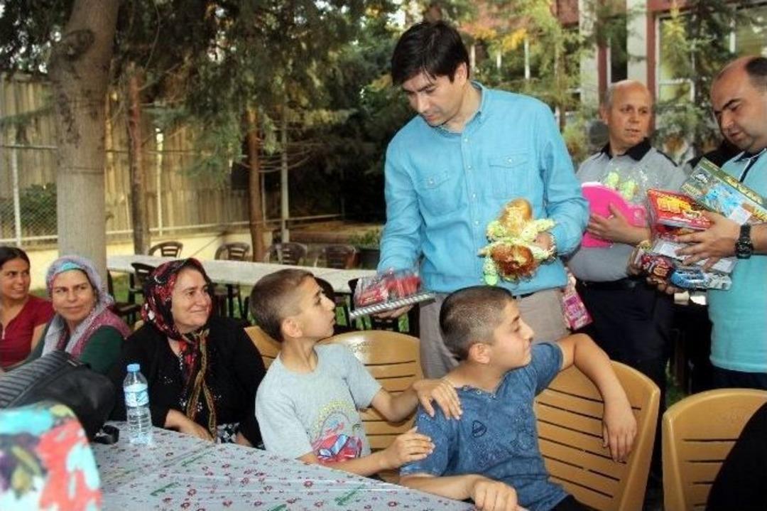 Bem-bır-sen Yetimlerle İftarda Buluştu