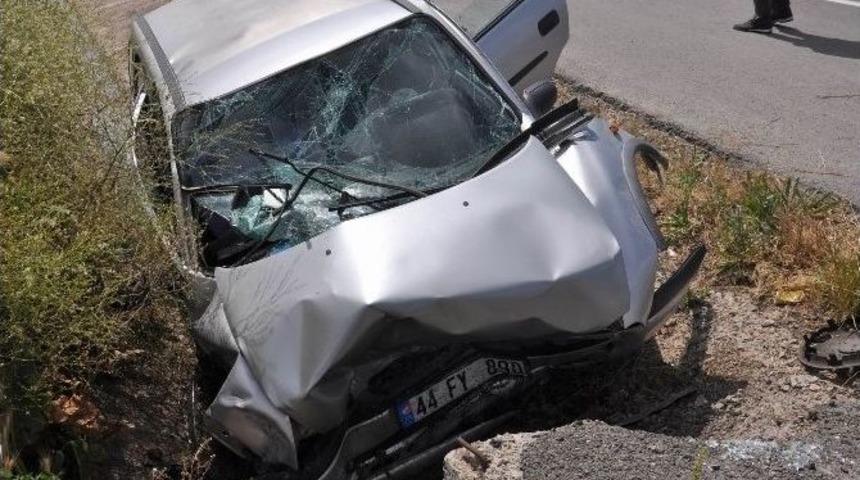 Sivas&rsquo;ta Otomobil Su Kanalına U&ccedil;tu: 1 Yaralı