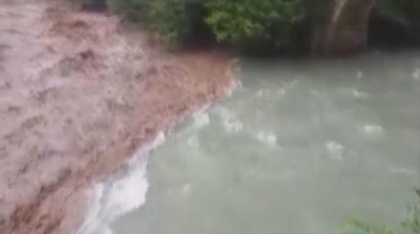 Vadi Yağışlarına En G&uuml;zel &Ouml;rnek Bu Olsa Gerek