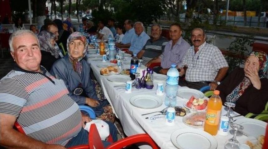 Şehit Ve Gazi Ailelerine İftar Programı