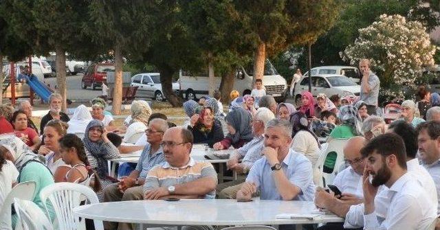 Foça’da Bin Kişiye İftar