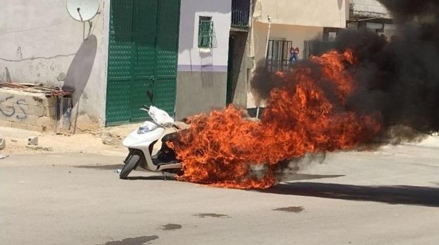 Seyir Halindeki Motosiklet Yandı