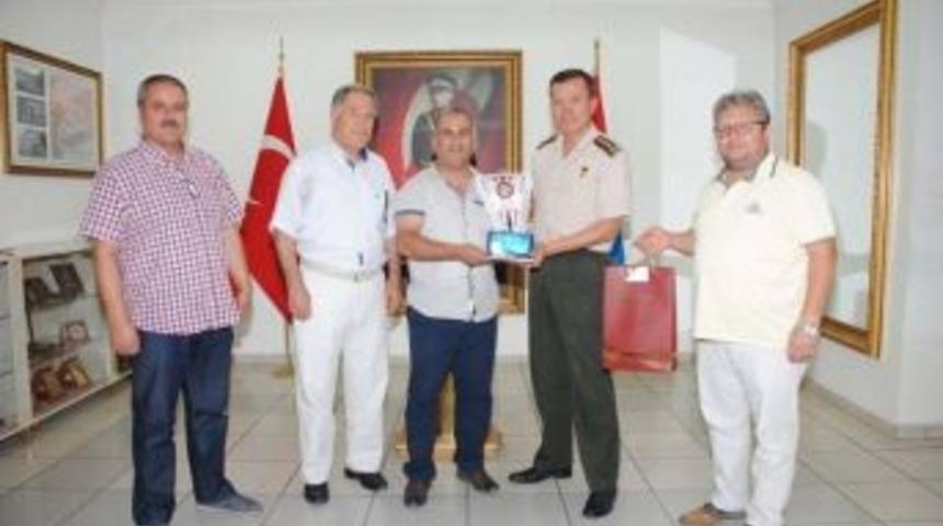 Esder&rsquo;den Hemşehri Komutana Ziyaret