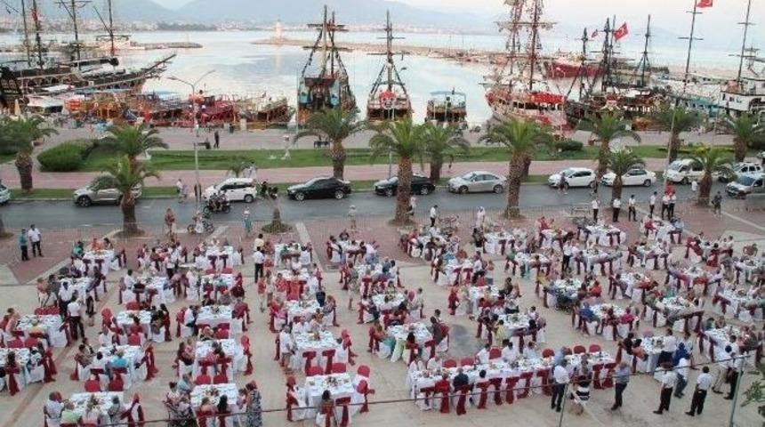 Alanya’da Yerleşik Yabancılar İftarda Buluştu