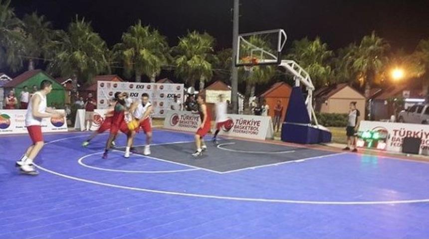 3x3 Basketbol Turnuvası Kuşadası’nda Başlıyor