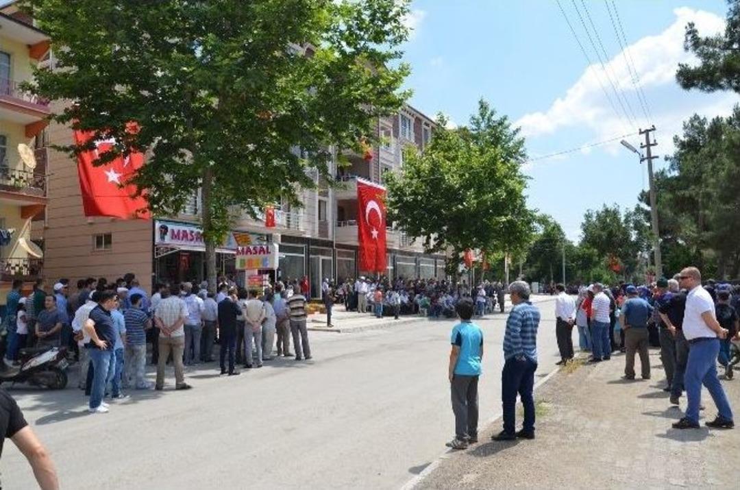 Şehit Astsubay&rsquo;ın Baba Evinde Helallik Alındı