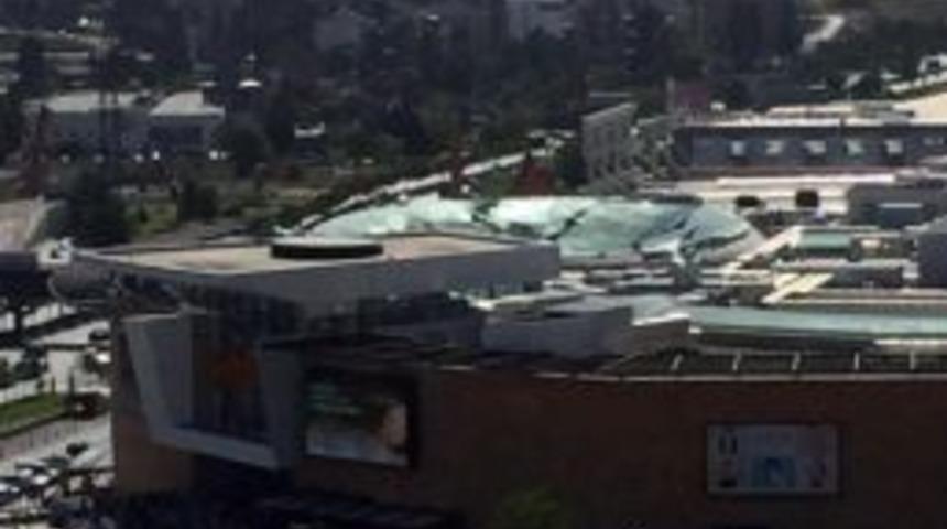 Başkent&rsquo;te Bir Alışveriş Merkezi&rsquo;nde Cam Tavan &Ccedil;&ouml;kt&uuml;