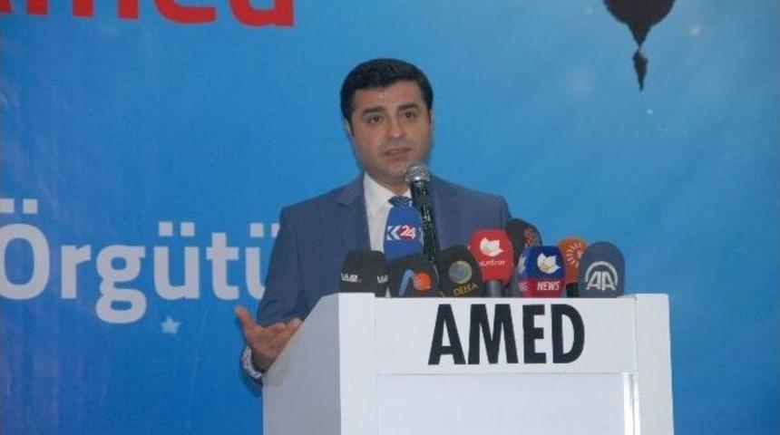 Demirtaş Diyarbakır&rsquo;da İftar Programına Katıldı