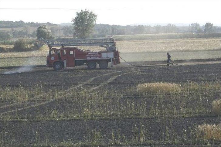 Tarla Yangını Çiftçiyi Perişan Etti G5