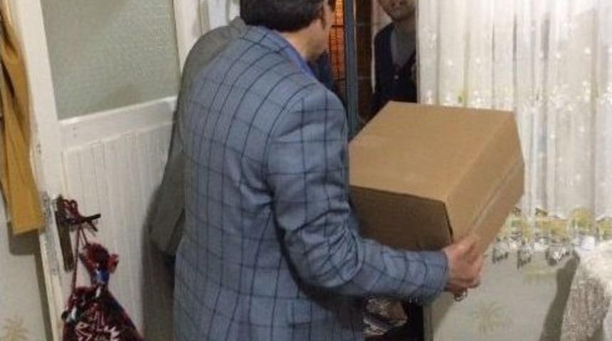 Ak Parti Hakkari İl Başkanı Fırat, Sel Mağduru Aileyi Ziyaret Etti