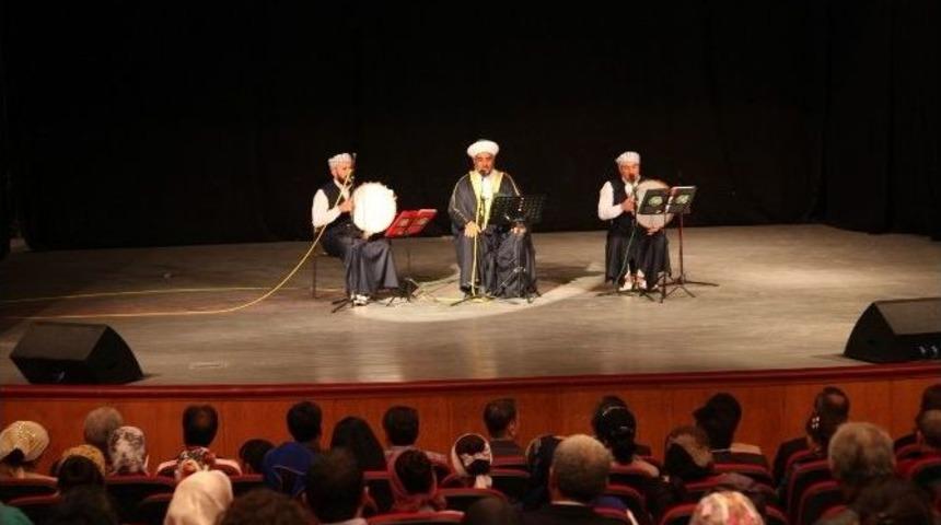Kerk&uuml;k İlahi Grubu Ahlat&rsquo;ta Konser Verdi