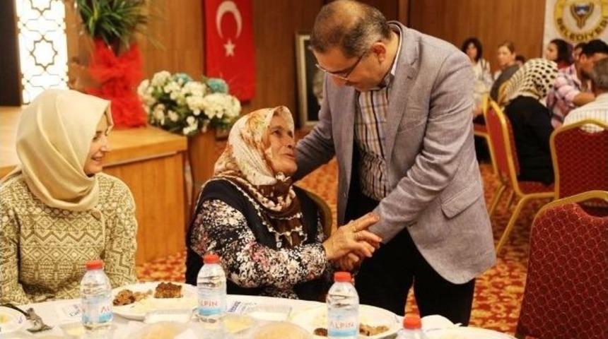 &Ccedil;elikcan: "şehit Ve Gazilerimiz İ&ccedil;in Ne Yapsak Azdır"