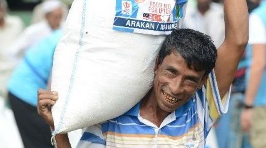 T&uuml;rkiye Diyanet Vakfından, Arakan Kamplarına Ramazan Yardımı