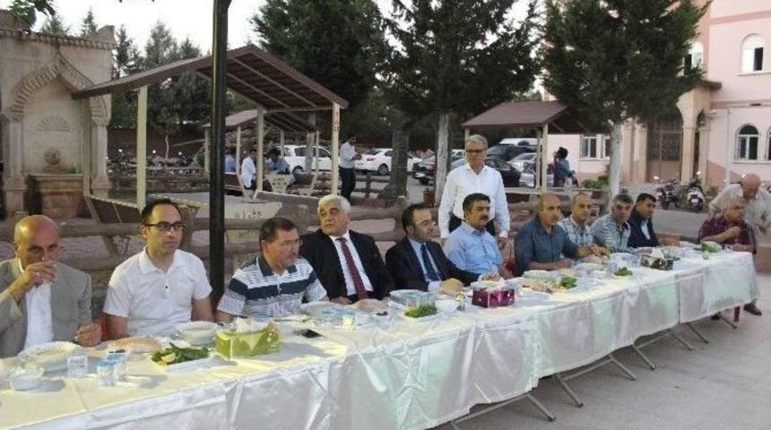 Yoyav&rsquo;dan İftar Yemeği