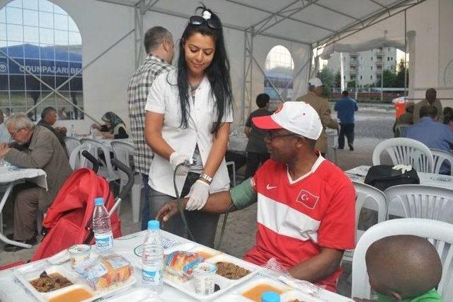 Odunpazarı’ndan İftar Sonrası Sağlık Hizmeti