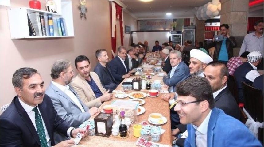 Din G&ouml;revlileri İftarda Bir Araya Geldi