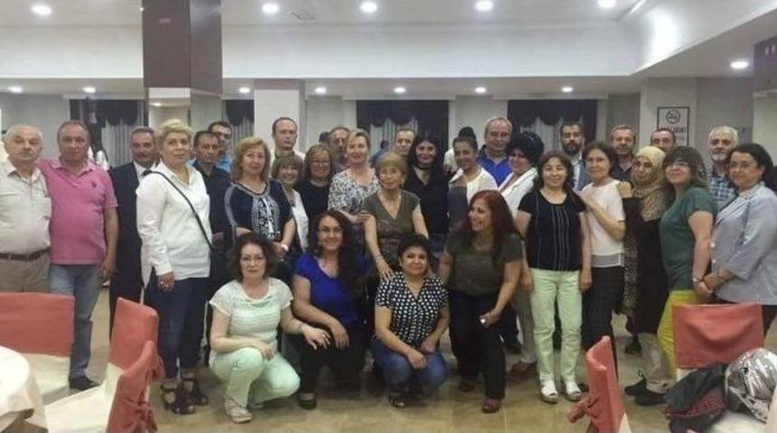 Eskişehir Ticaret Meslek Lisesi &Ouml;ğretmenleri Ve Eski Mezunları İftarda Buluştu