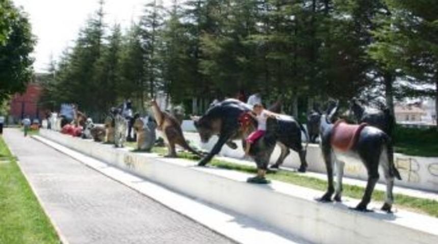 Melikgazi&rsquo;de Yapay Hayvanat Bah&ccedil;esi