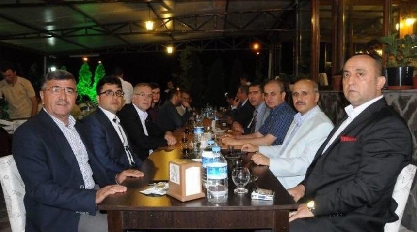 Başkan Akdoğan’dan Başsavcı Tekne Ve Hakim Yerdelen İçin Veda Yemeği