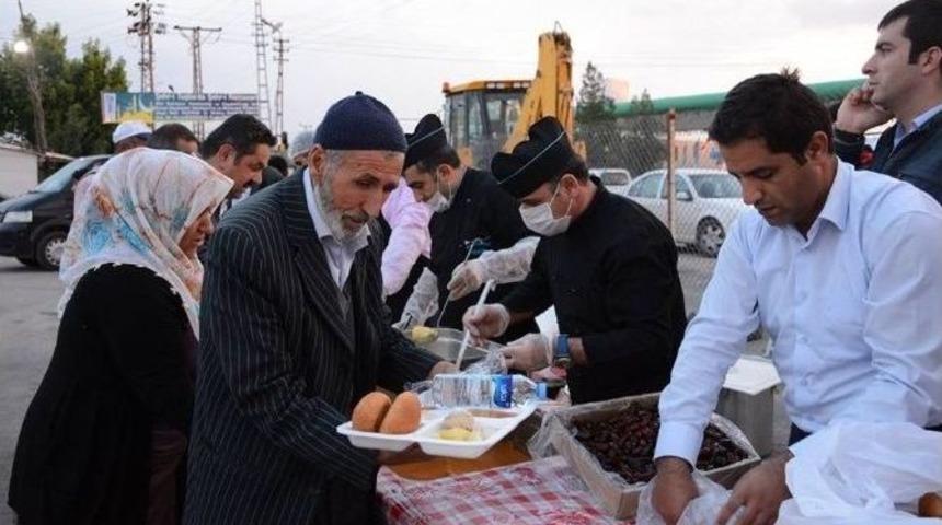 Tuşba Belediyesi&rsquo;nden Mahalle İftarları