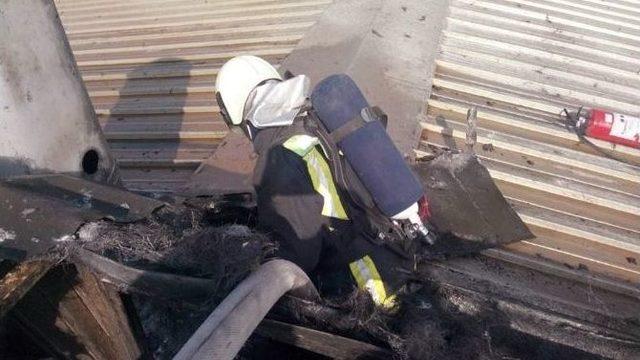 Fabrikadaki Yangın Büyümeden Söndürüldü