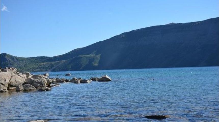 Nemrut Krater G&ouml;l&uuml;, Yaz Turizmine Hazır