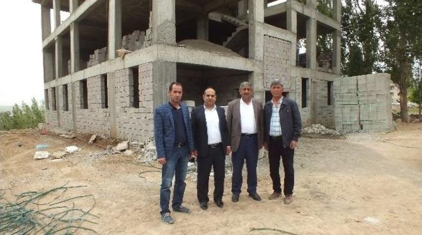 Hayırsever İş Adamının Yaptırdığı Kur&rsquo;an Kursu Yardım Bekliyor