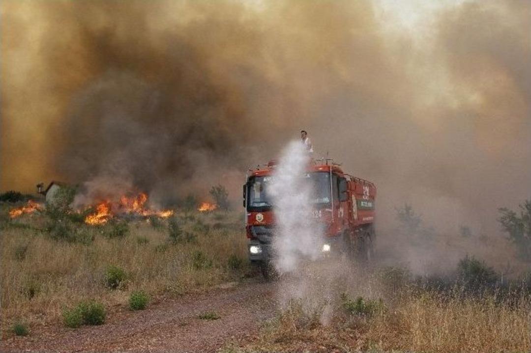 Turizm B&ouml;lgesindeki Yangın Durdurulamıyor