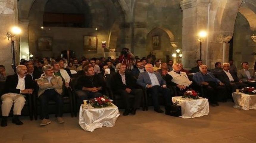 Hayati İnan&ccedil; Divan Şiirini Anlattı