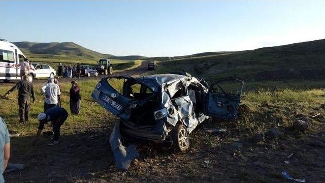 Niğde&rsquo;de Otomobil Takla Attı: 2 &Ouml;l&uuml; 1