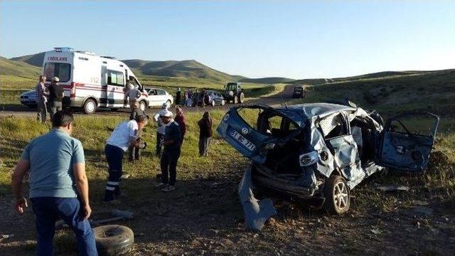 Niğde&rsquo;de Otomobil Takla Attı: 2 &Ouml;l&uuml; 2