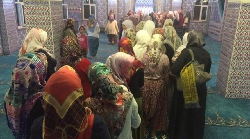 Kavşit Yaylası&rsquo;nda Sakalı Şerifi Ziyaret Coşkusu