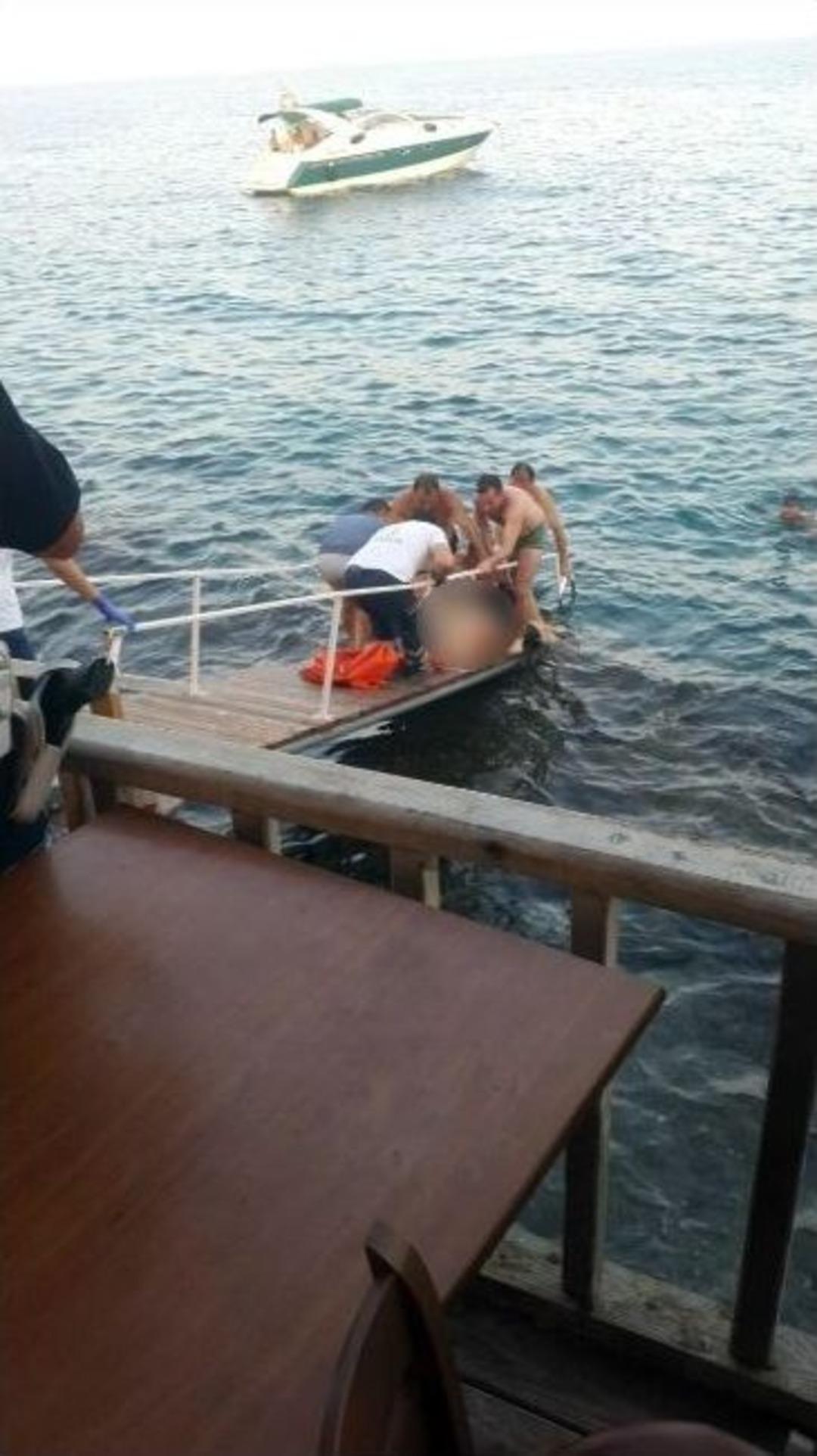 Denizde Yatın Pervanesinin &Ccedil;arptığı Kişi &Ouml;ld&uuml;