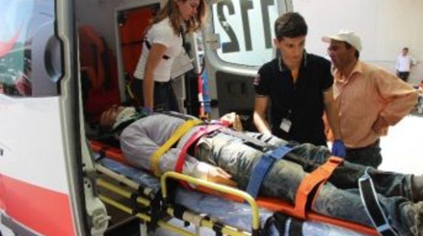 Kafasına Y&uuml;k Asans&ouml;r&uuml; D&uuml;şen İş&ccedil;i Yaralandı